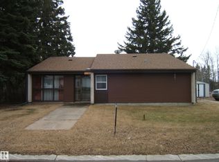 4901 47th Ave, Myrnam, AB T0B3K0