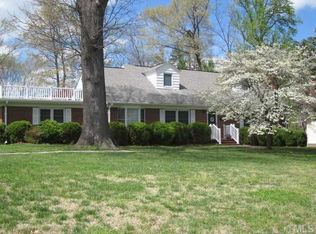 211 N 6th St, Mebane, NC 27302