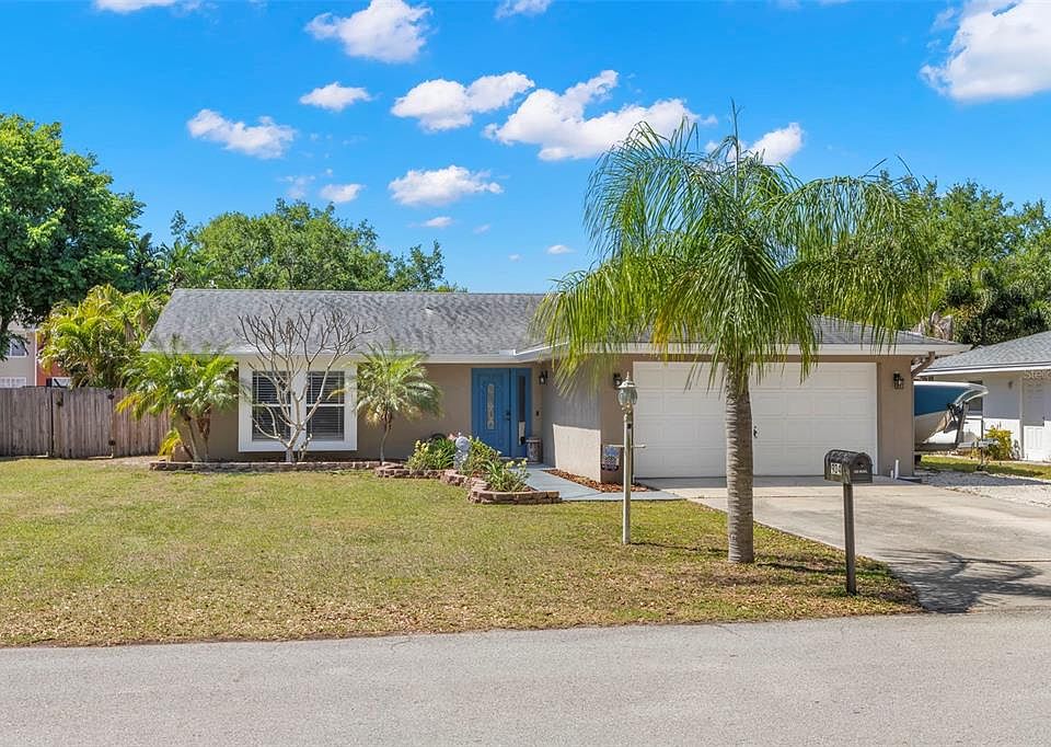1st image of 934 W HERON CIRCLE