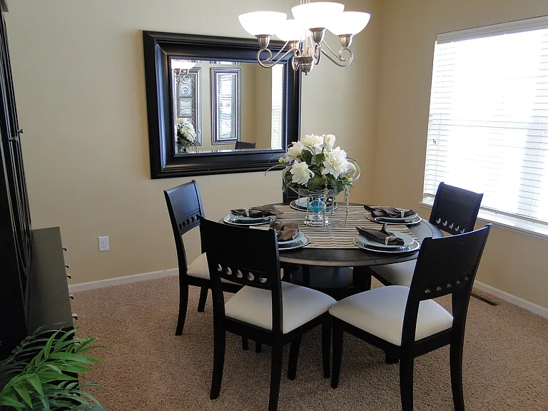 Formal Dining