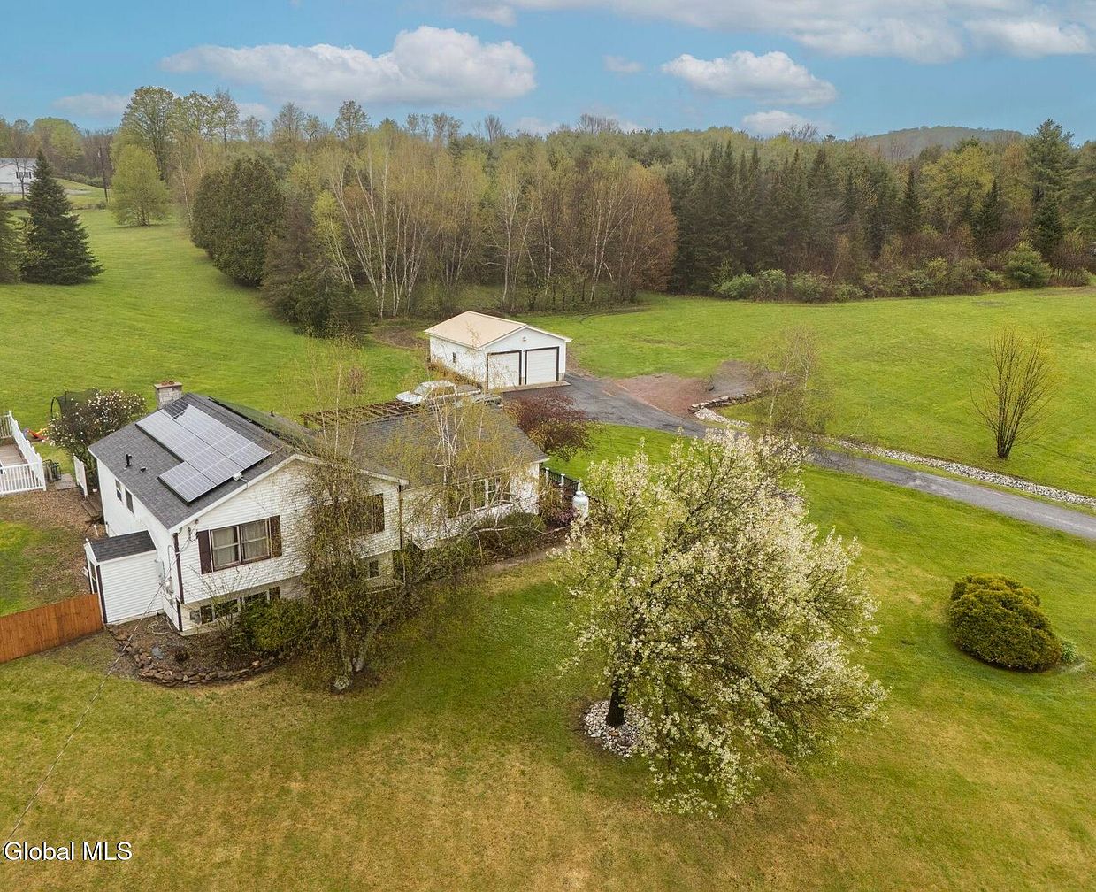 1st image of 15 Middleton Road