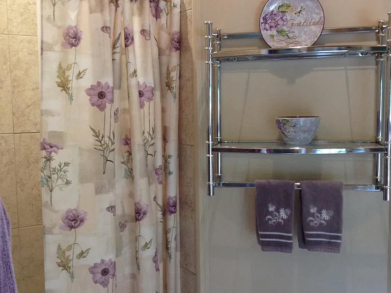 2nd Full Bathroom