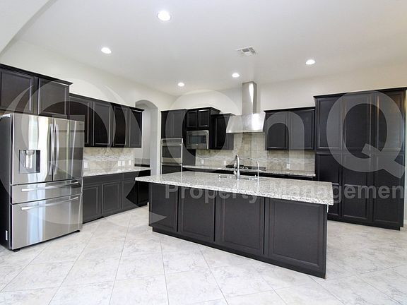 3rd image of 4146 E Glacier Pl