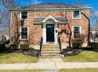 35 Grosvenor Rd, Buffalo, NY 14223