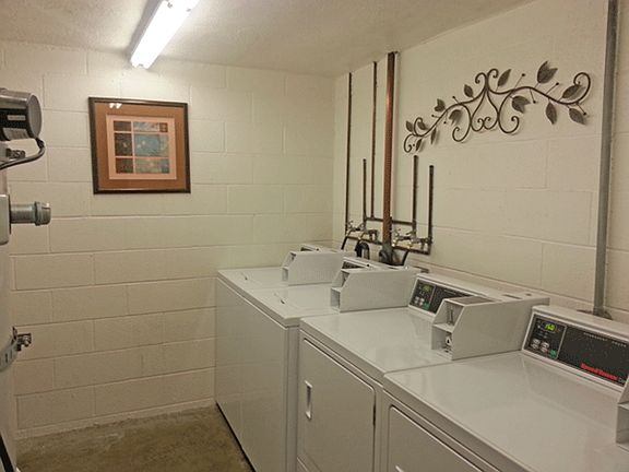 3rd image of 1114 Hopkins Ave #3