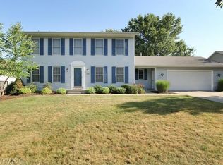 2943 Crownview Ct NE, Grand Rapids, MI 49525