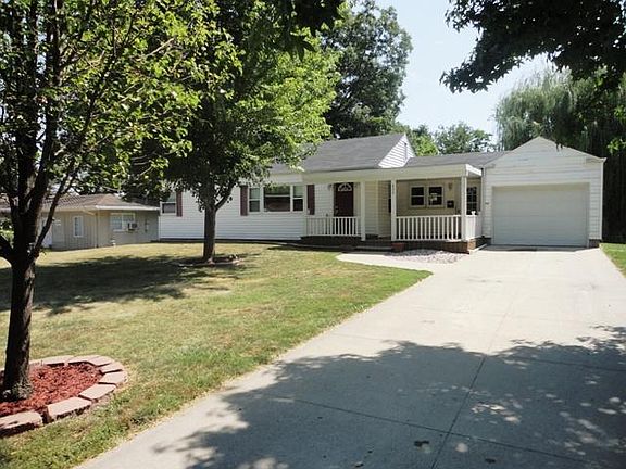5th image of 606 N 10th St