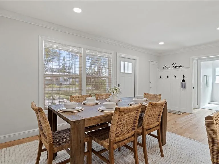 326 S Lime Ave — Photo 15
