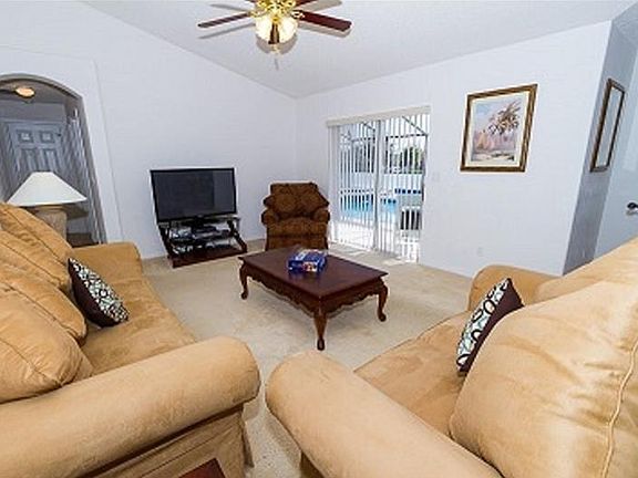 4th image of 15946 Heron Hill St