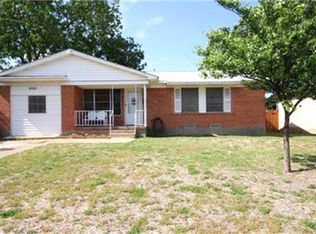 2551 Gross Rd, Dallas, TX 75228