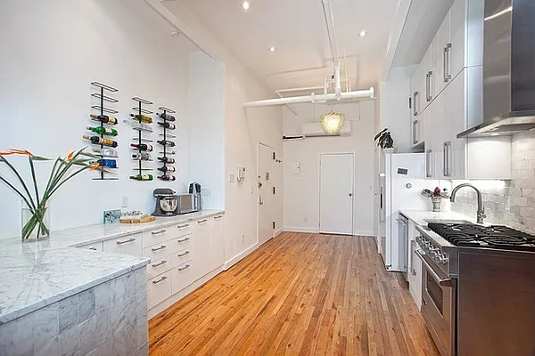 Sold by BLU Real Estate | media 14