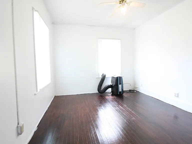 217 Campus Ave #2 — Photo 5