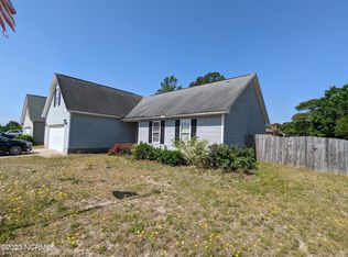 2800 Spring Cress Dr, Hope Mills, NC 28348