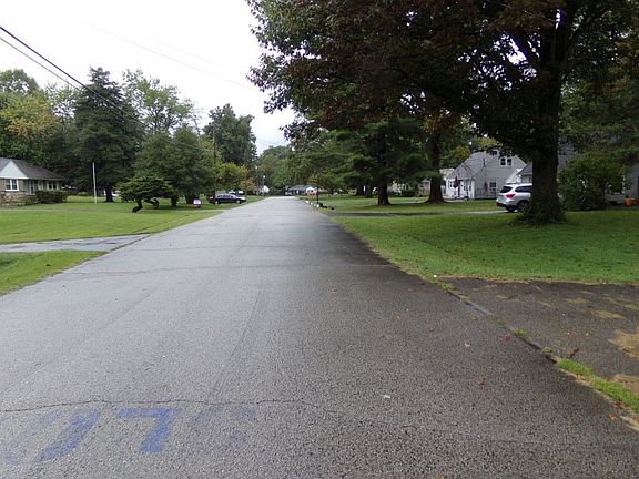 4th image of 5403 Wintergreen Rd