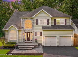 200 Red Hill Rd, Middletown, NJ 07748