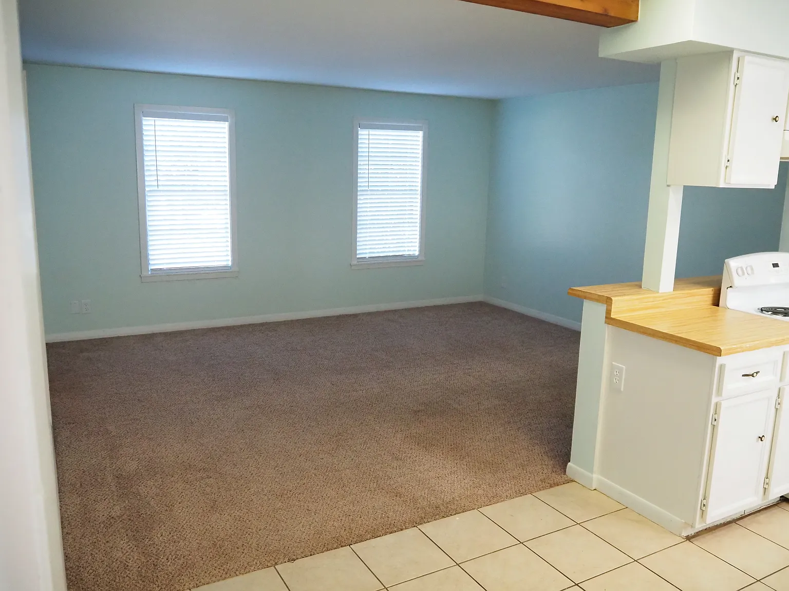 1 bed, 950 sqft, $1,125 — Photo 2