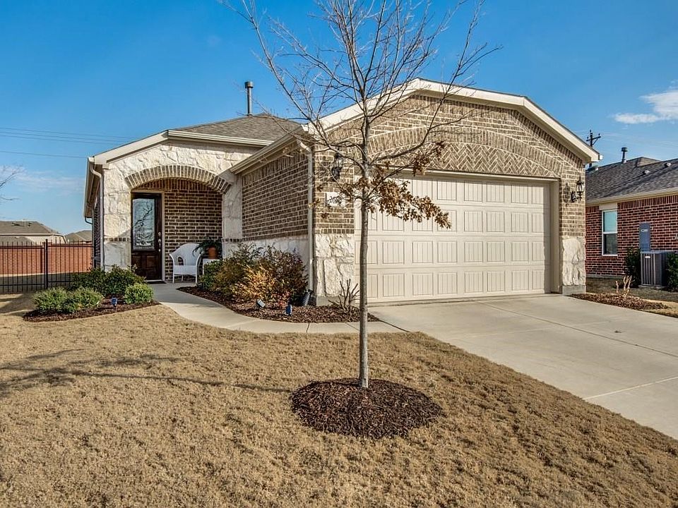 1st image of 2660 Honeybee Ln