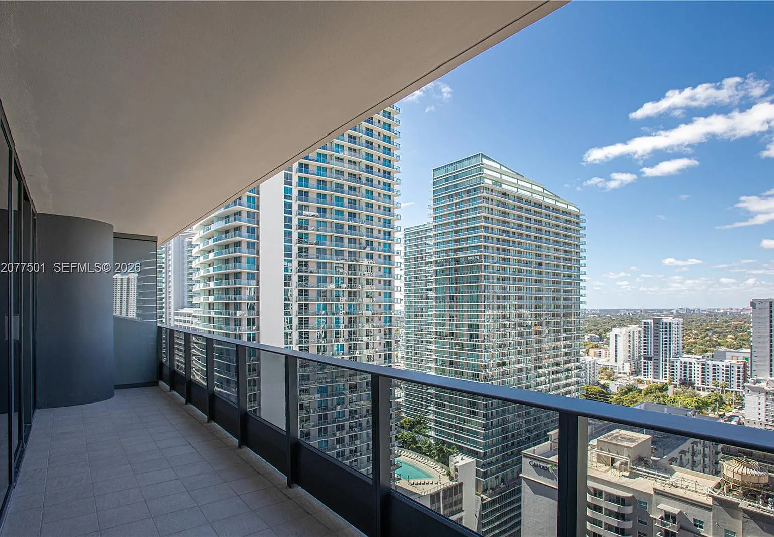 Brickell Flatiron Condo — Photo 1