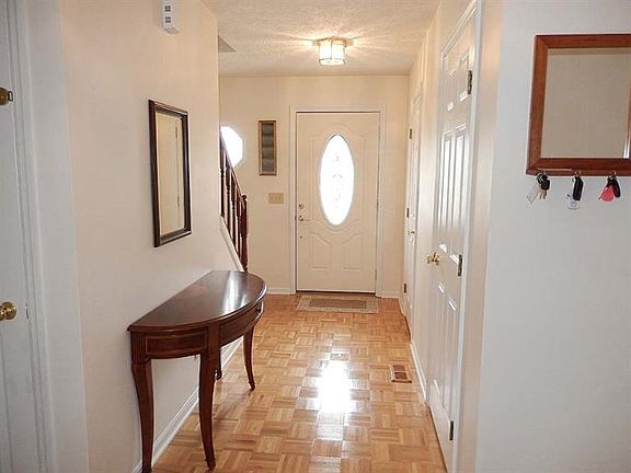 3rd image of 1110 Seapine Ct