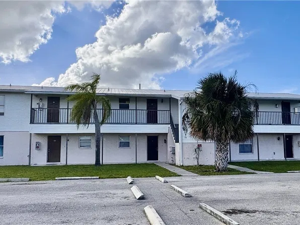 2826 SE Santa Barbara Pl #102, Cape Coral, FL 33904