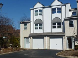 20 Milford Ct, Nanuet, NY 10954