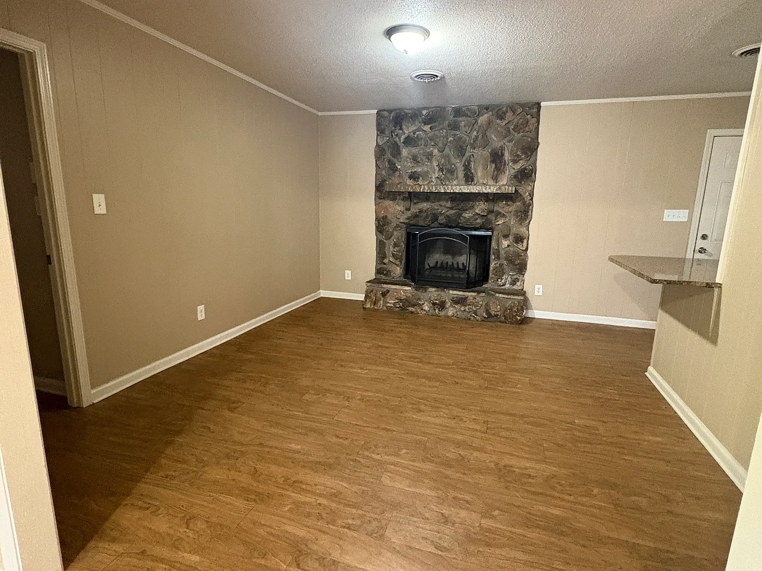 321 Sultan Ct. — Photo 3