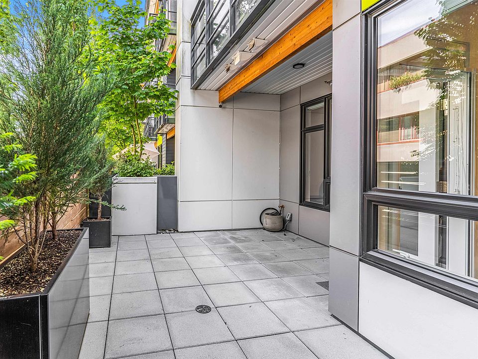 1st image of 3018 Saint George St #104