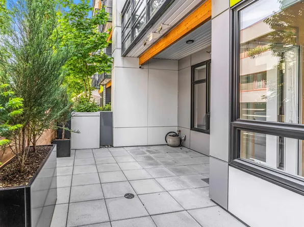 3018 Saint George St #104, Pt Moody, BC V3H 0L4
