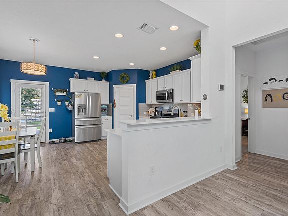 5th image of 10508 Deaton Ln