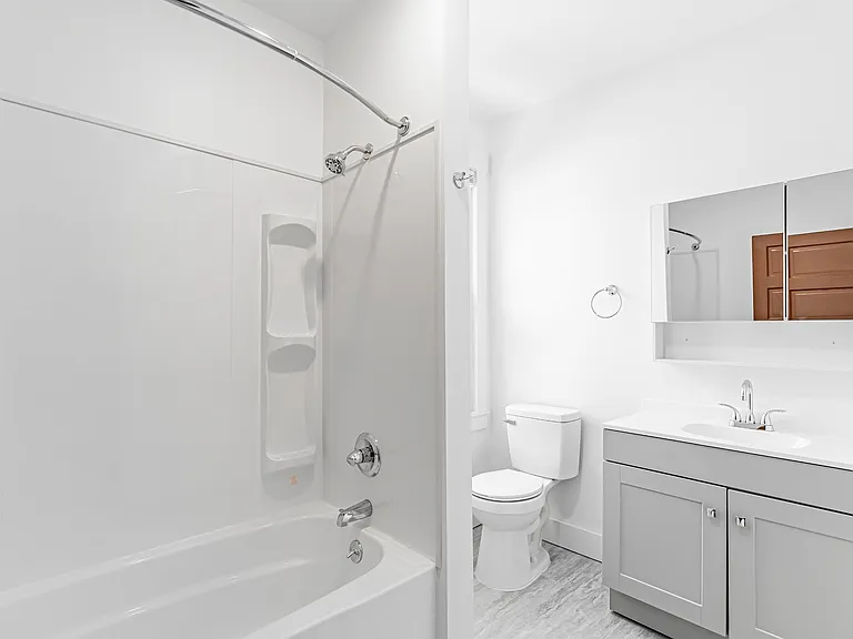 496 Dorsey Ave #2 — Photo 11