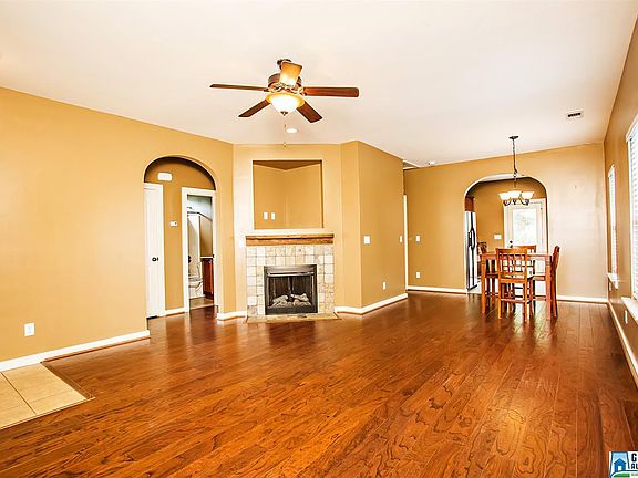 5th image of 400 Hathaway Ln
