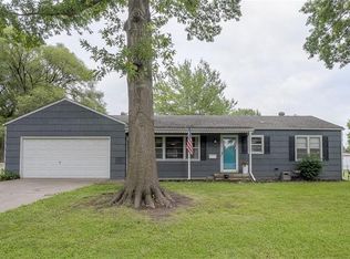 6623 Melrose Ln, Shawnee, KS 66203
