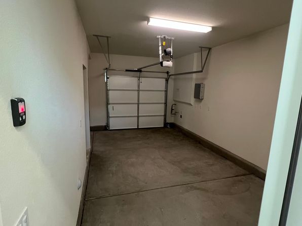 1501 E Laurelwood Dr