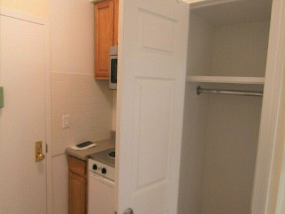 5th image of 216 W 100th St APT 1128