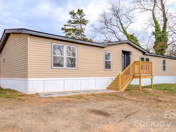 8 Teal Ln, Candler, NC 28715