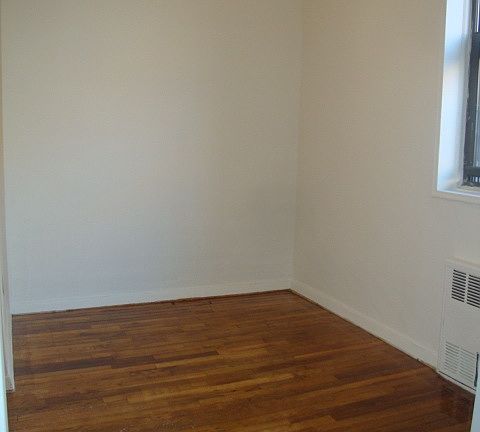 5th image of 8531 120th St APT 5A