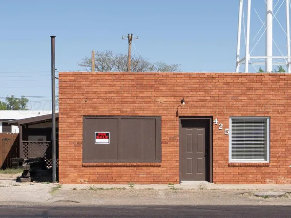 425 S Main St, Stinnett, TX 79083