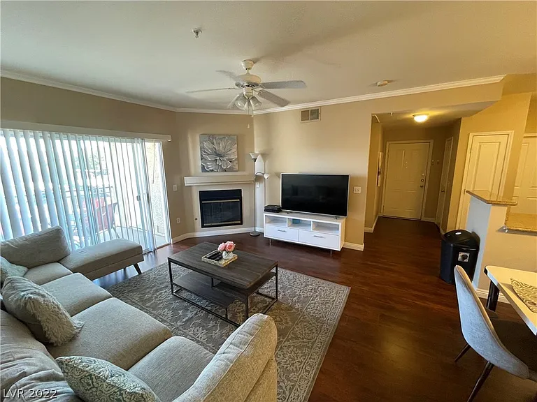 2900 Sunridge Heights Pkwy #1035 — Photo 4