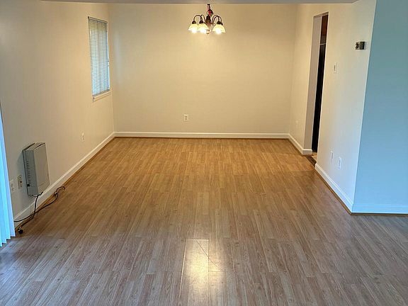 3rd image of 19032 Mills Choice Rd APT 2