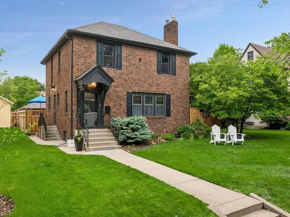 2131 Juno Ave, Saint Paul, MN 55116