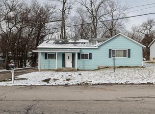 12 Valley Rd, Saint Charles, MO 63303