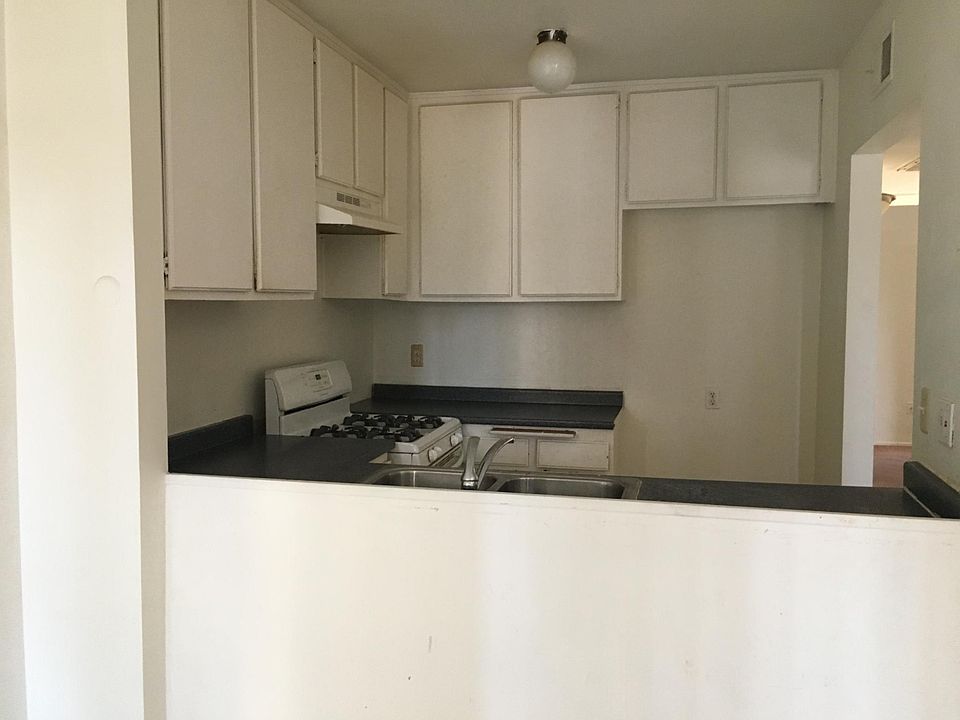 2nd image of 2621 Pinon Springs Cir