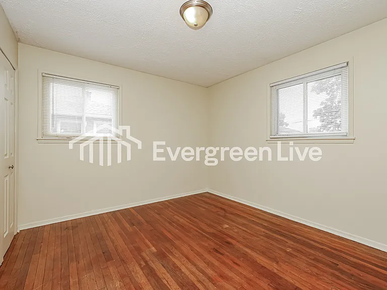 5338 Rawlings Dr — Photo 11