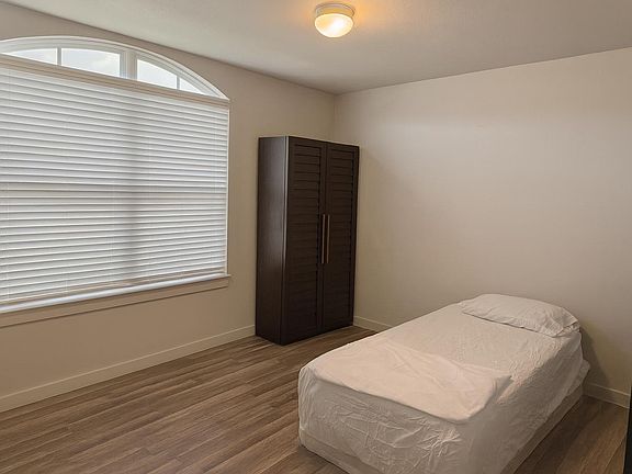 5th image of 5641 Durst Ln