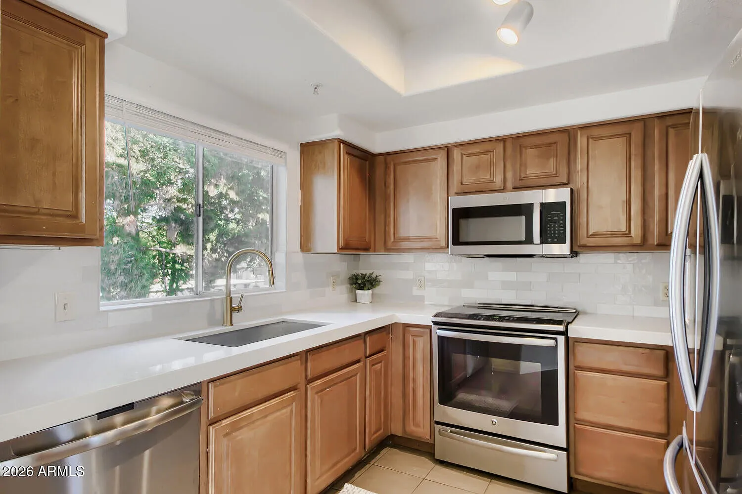 3 bed, 1070 sqft, $1,995 — Photo 1
