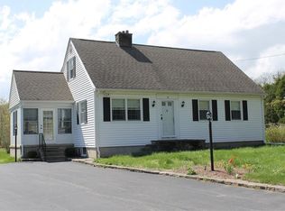 19 River Rd, Preston, CT 06365