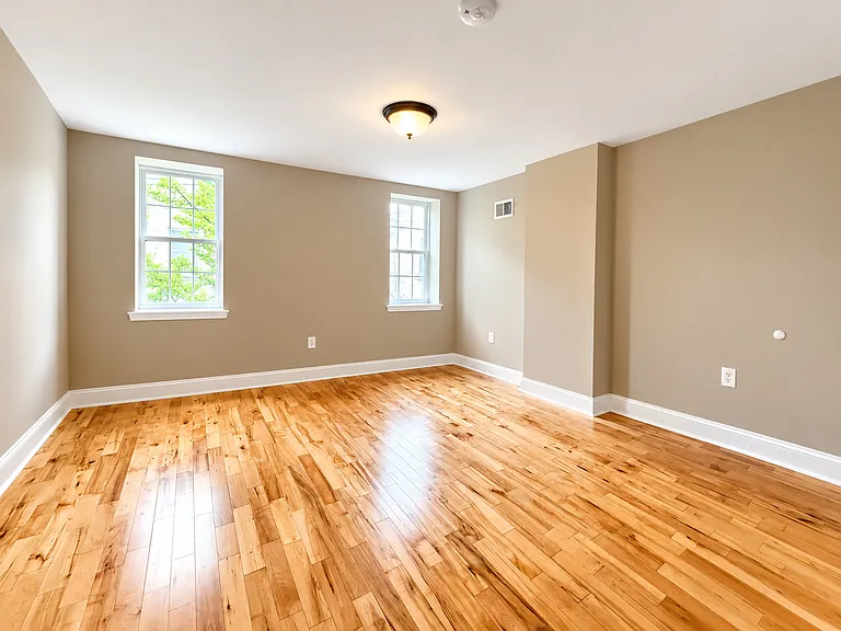 1629 S Jessup St — Photo 14