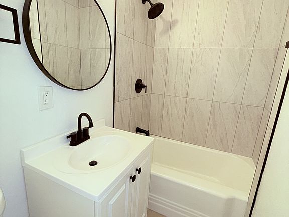 2nd image of 802 N Alvernon Way #D