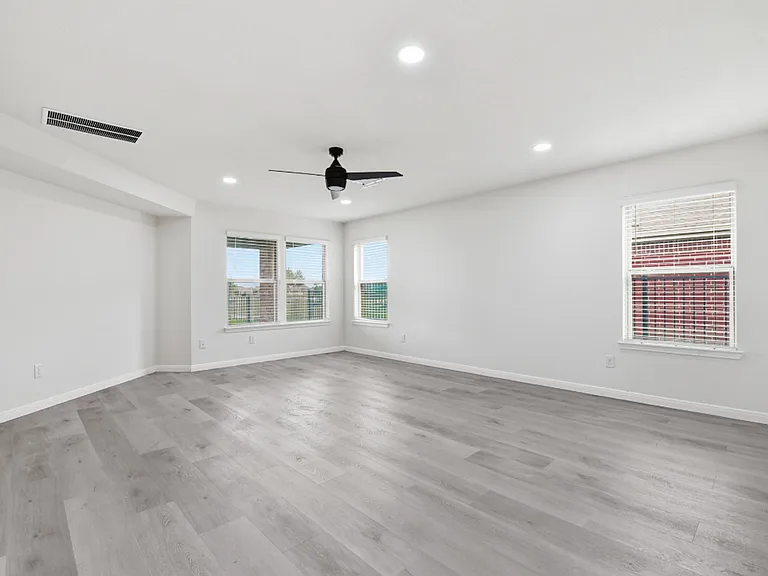 10433 Russell Pines Dr — Photo 7