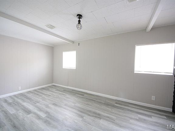 5th image of 10215 Monarch Dr